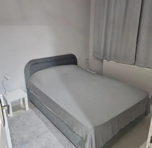 Apartment Karpuzkaldlran Karslsl Muestakil Girisli Bahceli Antalya