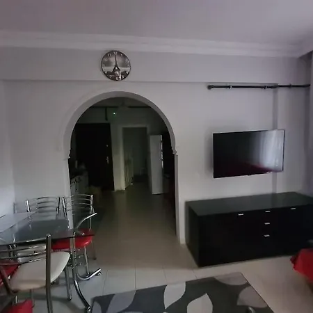 Karpuzkaldlran Karslsl Muestakil Girisli Bahceli Apartament *
